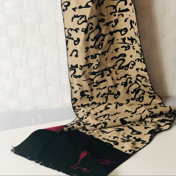 Accessories - Beautiful scarf 70 inches length